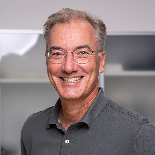 Dr. Arndt Himmen